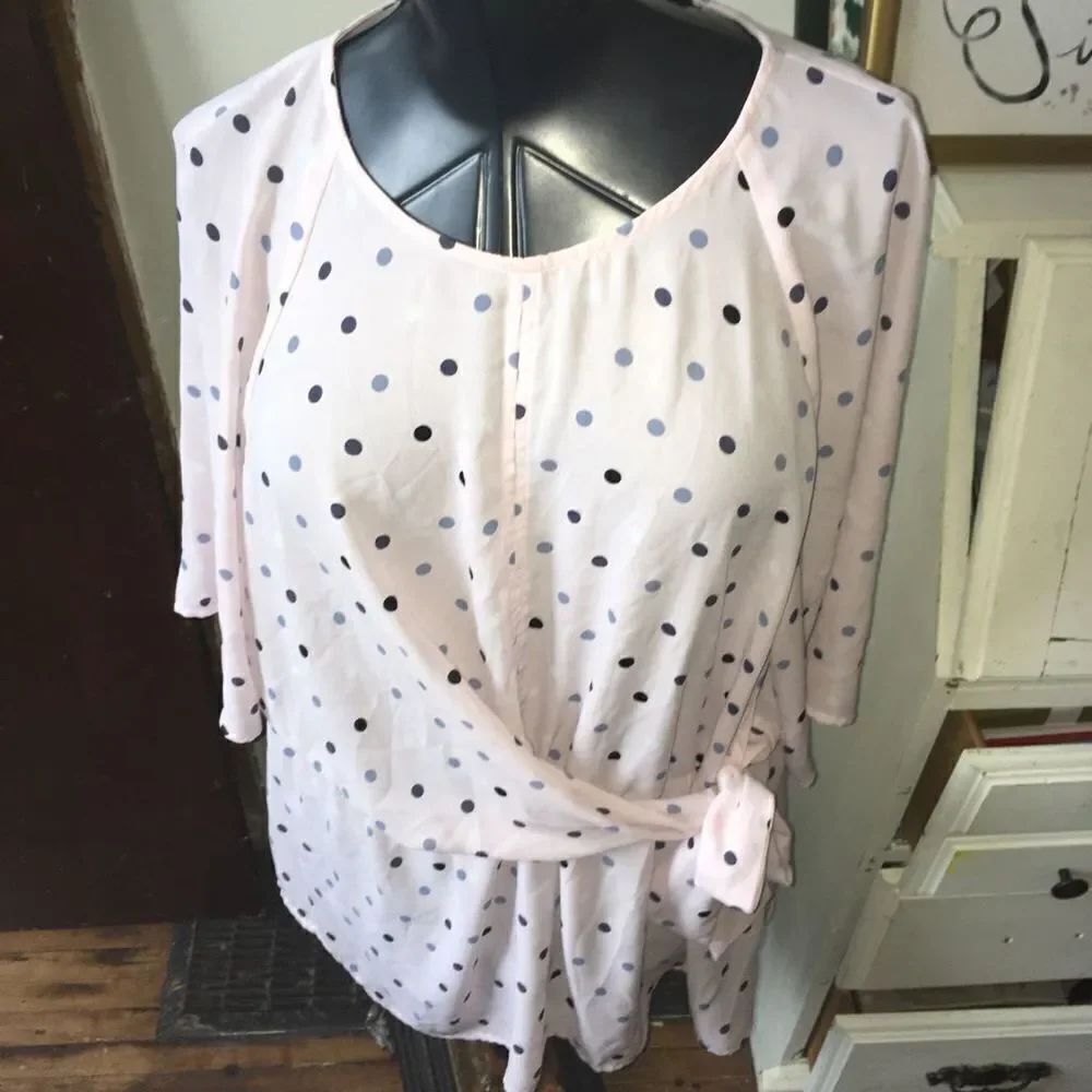 Lane Bryant pale punt tie side polka dot size 18 blouse